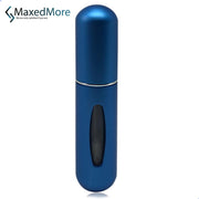 MaxedMore Navulbare Parfumverstuiver 5ml Blauw - 65 Keer Spraybare Parfum Verstuiver - Hervulbaar Tasverstuiver voor Parfum - Meeneem Mini Geur Flesje voor op Reis - Lipstick Formaat Navulbaar Parfumflesje