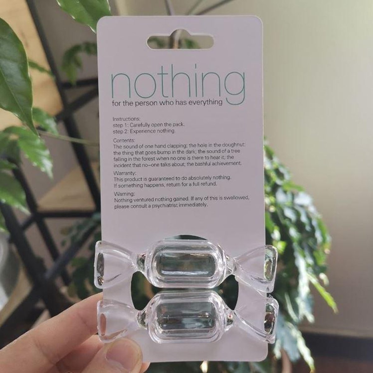 The Gift Of Nothing - Voor de persoon die alles al heeft! - Snoepvorm - Niks Cadeau - Cadeautje - Stipco