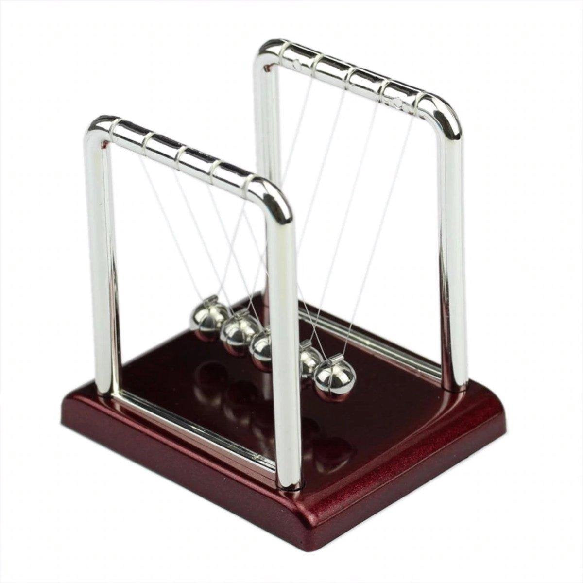 A&K Newton's Cradle Balance Ball - Bureau Kantoor Decoratie - 5 Ballen - 18mm Bal - Balanceerballen - Bordeaux Rood