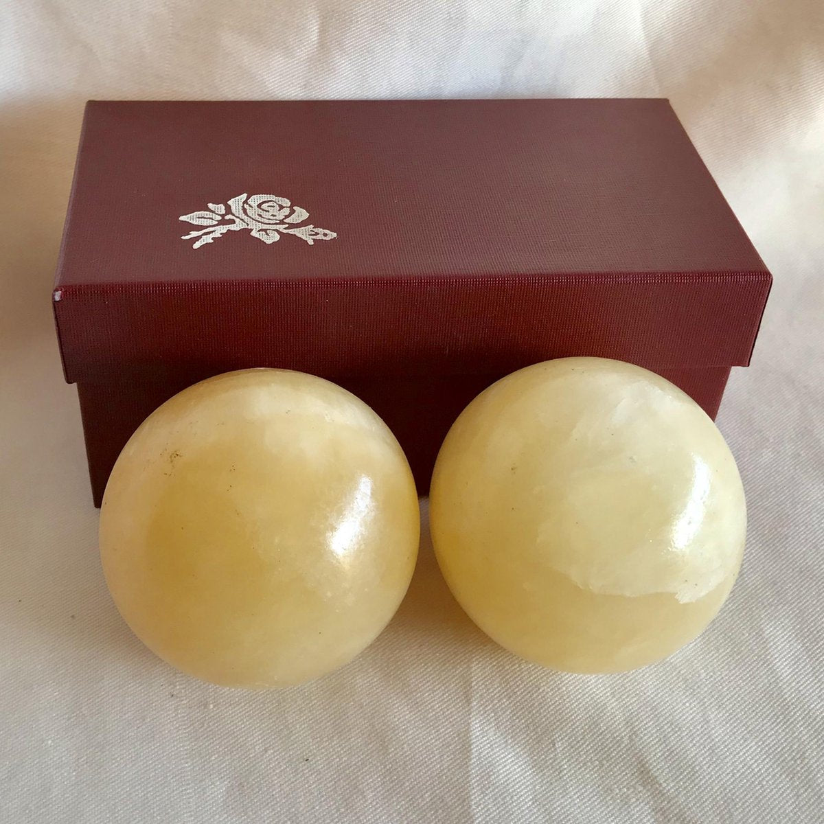 Meridiaankogels van Calciet 5.3cm
