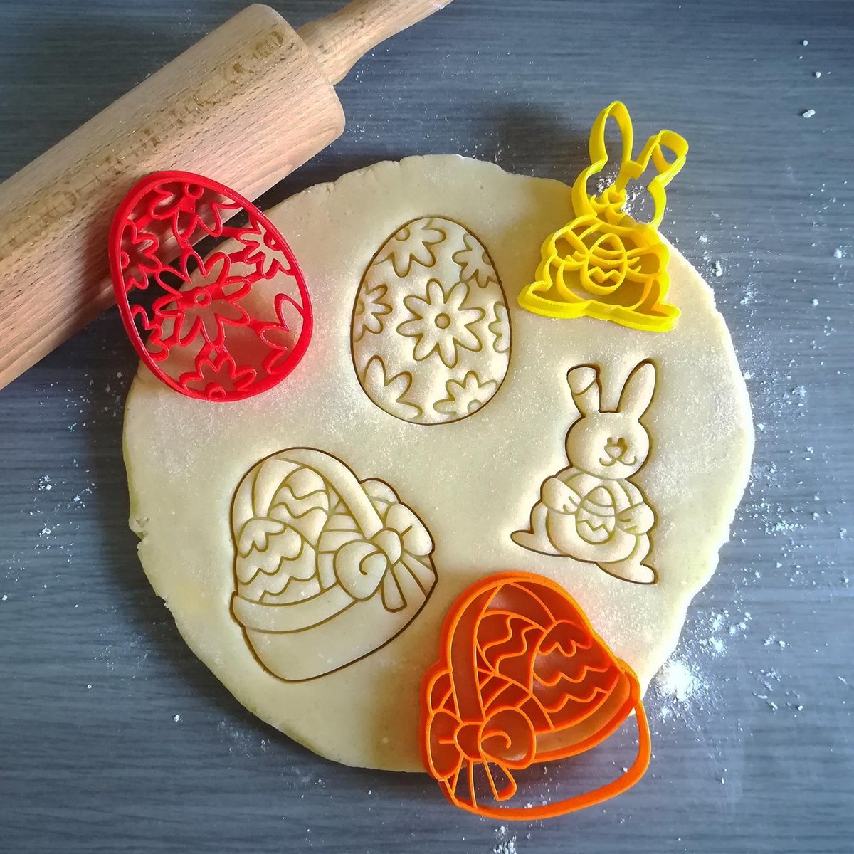 Koekjesvorm | 3-delige set | Pasen | Paashaas - Paasei - Paasmand | Cookie cutter | Uitsteekvorm | Bakvorm | 8cm