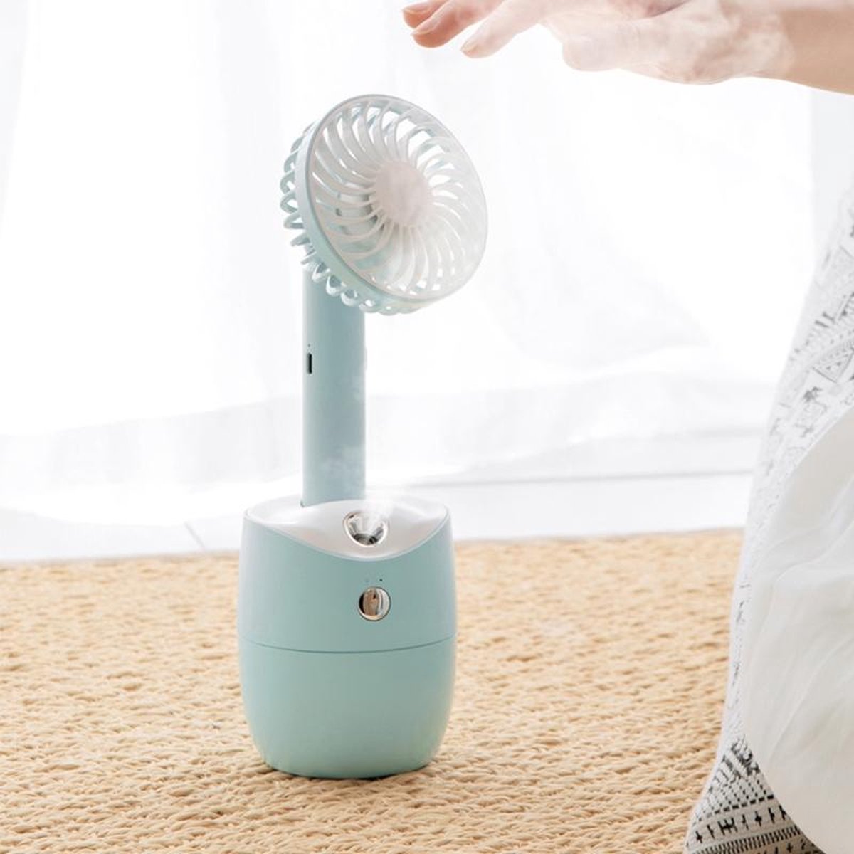 LLD-21 3.2-5.2W Deelbare Shakeable 3-snelheidsregeling Cool Handheld-ventilator met luchtbevochtiger + Opladen + Opslag GeÃ¯ntegreerde basis
