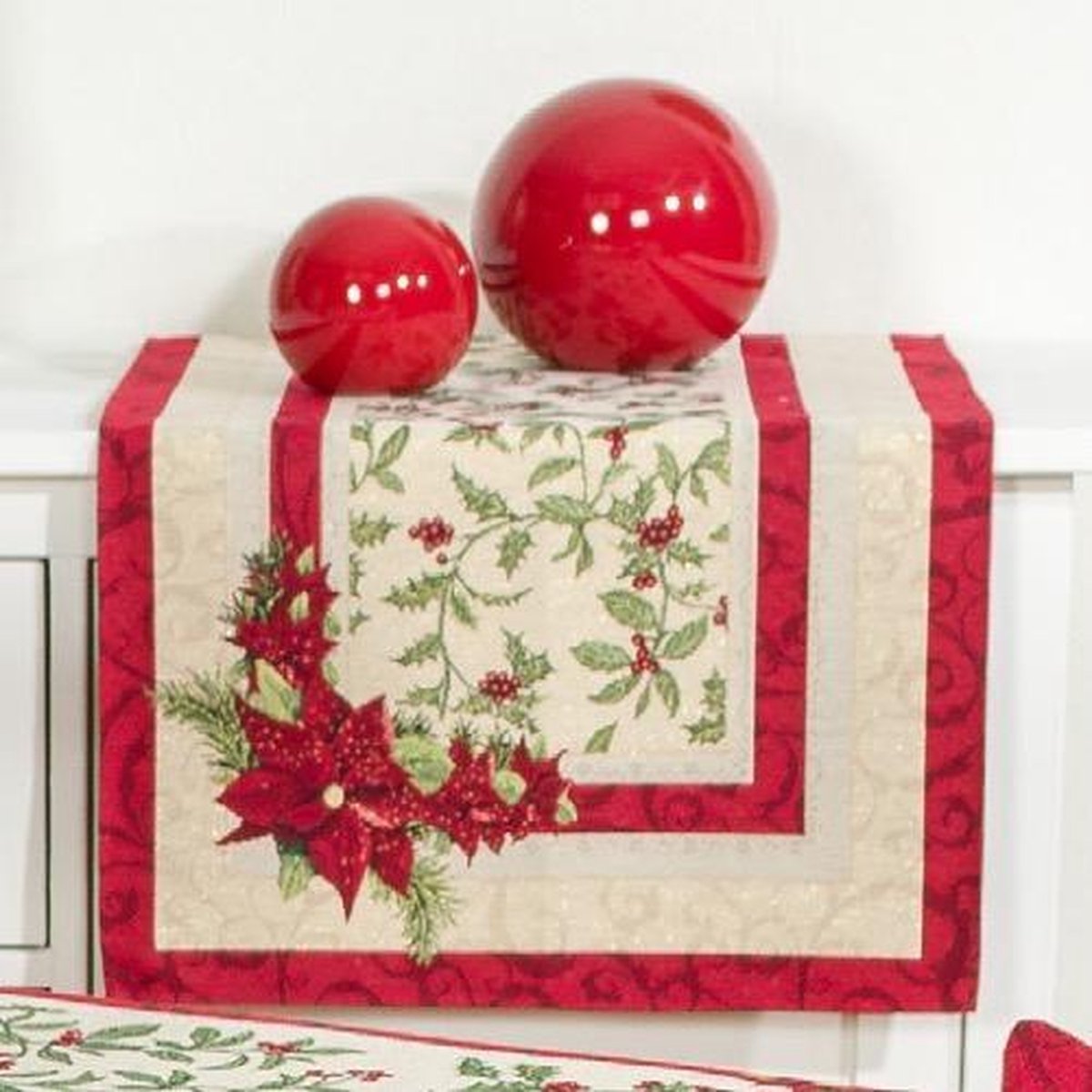Tafelloper- luxe gobelinstof - Christmas Berries - Closed design - Kerst - Loper 100 cm