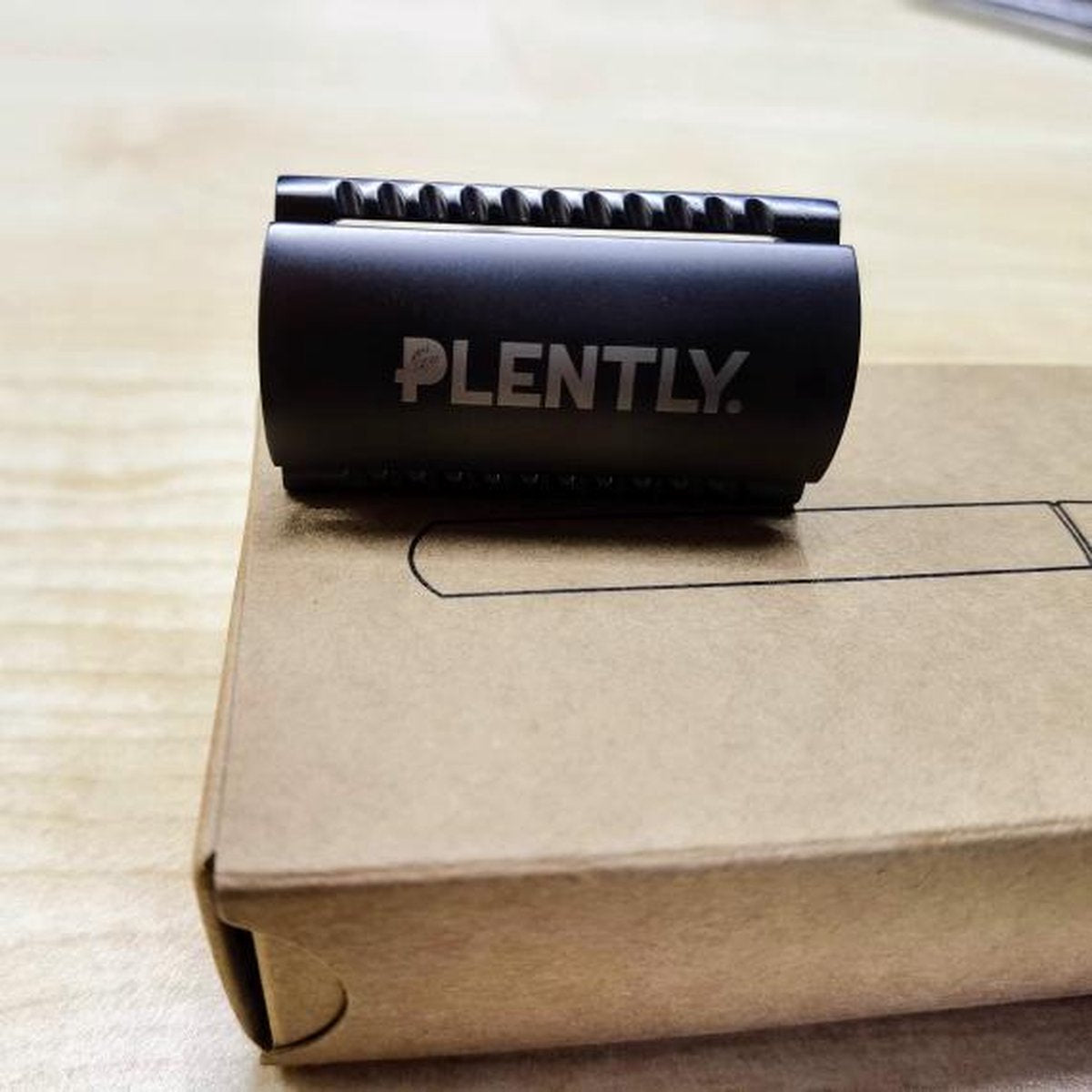 Plently Safety Razor - Zero Waste - Metalen - Zwart - Inclusief 5 extra scheermesjes
