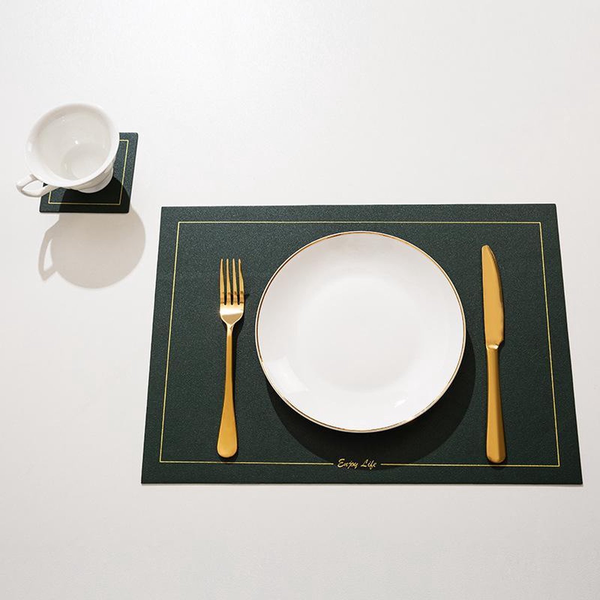 BOTC Duurzame Placemats 4 Stuks - Hittebestendig - Makkelijk schoon - Fijngeweven PVC - 30 x 43cm - Marineblauw