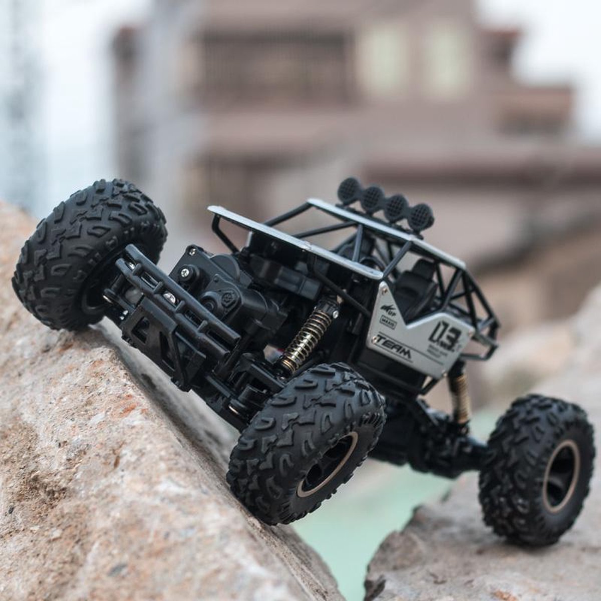 Bestuurbare auto - Zilver - voor off-road en op de weg - Diversicus RC auto -  Afstandsbestuurbare Auto - Stunt Auto - Radiografisch Bestuurbare Auto - Voor Binnen en Buiten - Model 2021 - inclusief extra 2e accu