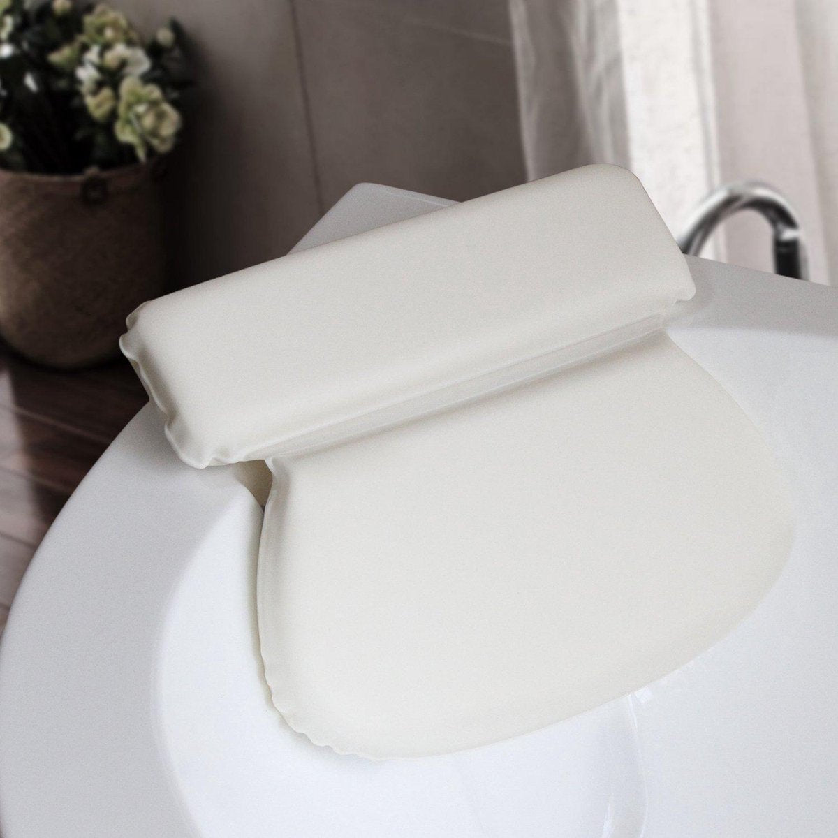 TheGoods™ Luxe Badkussen - Spa Wellness Kussen - Nekkussen Bad - Orthopedisch Hoofdsteun Bad - Nek/Schouders/Rug - Anti-slip Zuignappen - Waterdicht - Wit