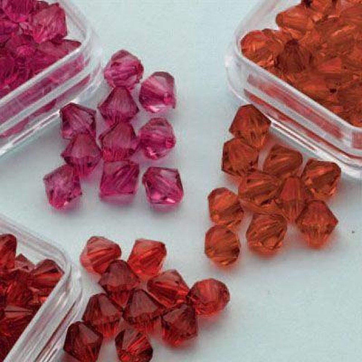 Diamond Shape kralen - 6mm - 4 grs x 3 doosjes