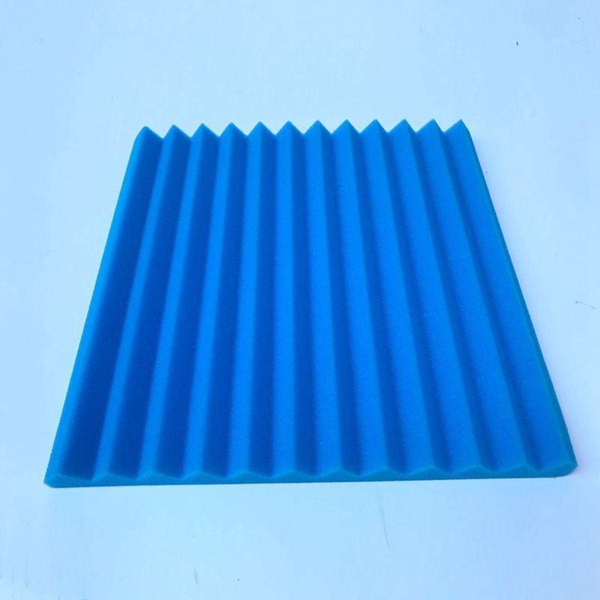 Geluidsisolatie - 1 Stuk -  Blauw Noppenschuim Wedge - 30 x 30 x 2 cm - Akoestisch Studioschuim - Tegen Hoge en Middelhoge Tonen -  Isoleren van Geluid - Studio