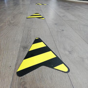 VLOERSTICKER PIJL - ROUTING - Antislip - 30 cm x 20 cm - 2 Stuks