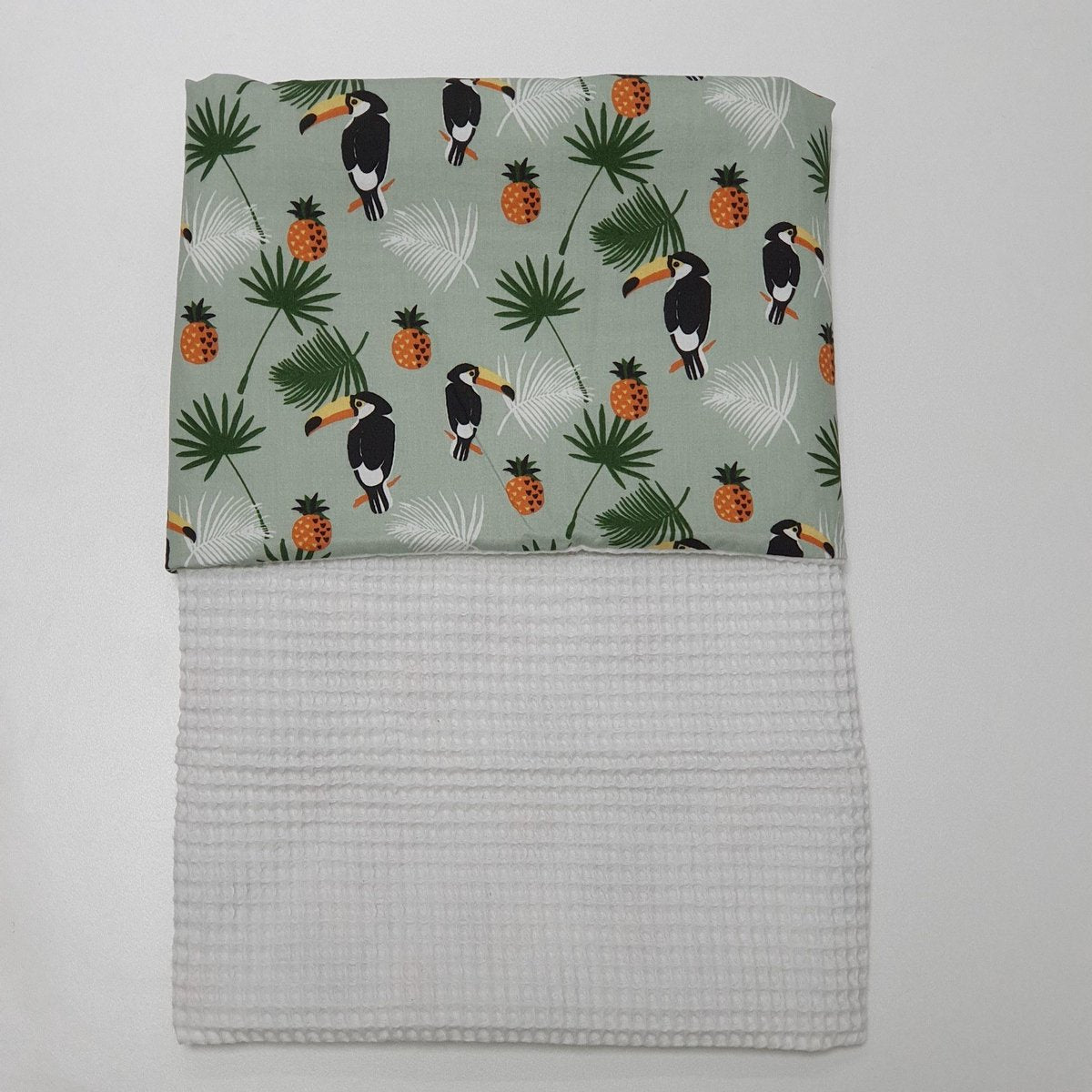 RiFresh - wiegdeken - toekan - mint - witte wafelstof - babykamer