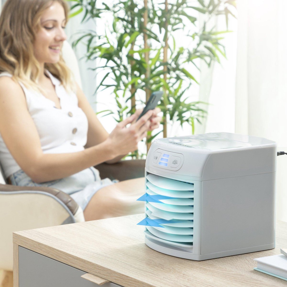 InnovaGoods Mini Luchtkoeler Aircooler – Verkoeling door Water – USB – Met LED Licht – Kleine Airco – Airconditioning – Mobiele Airco