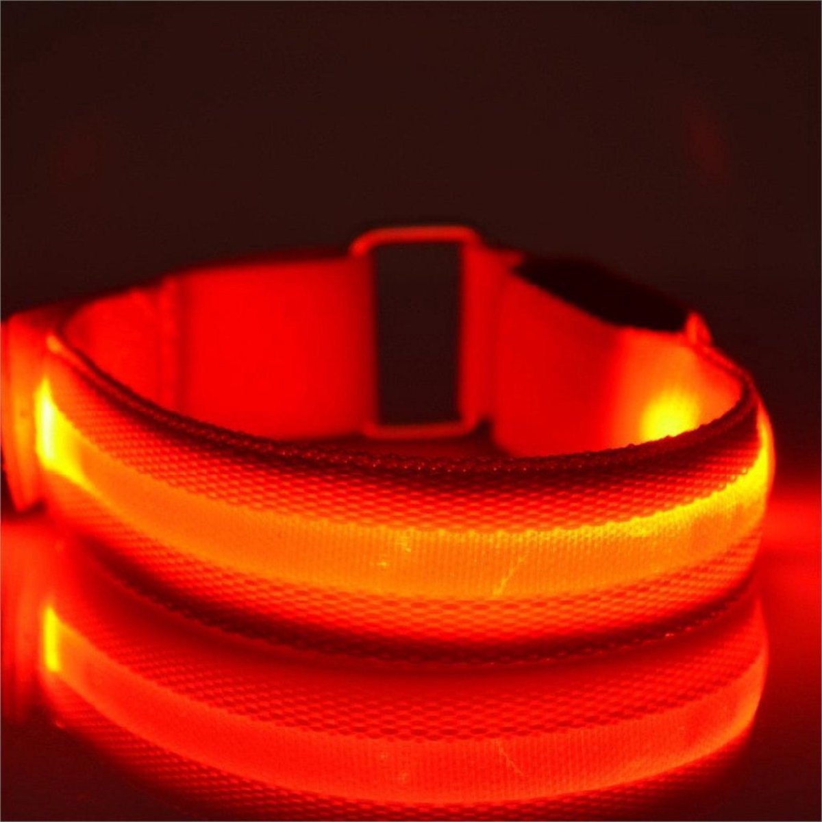 Lichtgevende Armband LED - Hardloopband - Sportband - Arm band Rood - Voor Sport Festival Feest Wandelen Hardlopen - Inclusief Batterij