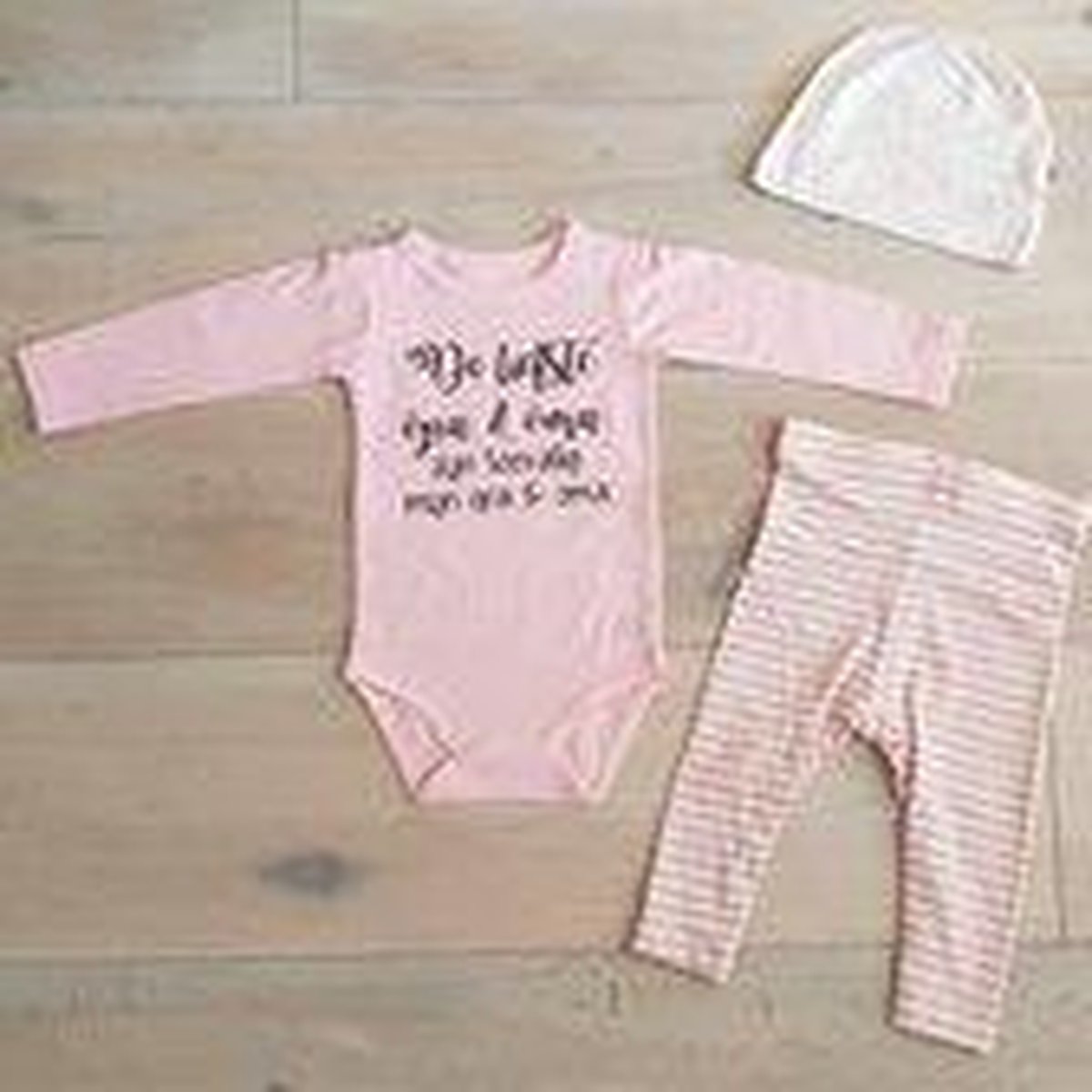 Baby cadeau geboorte meisje jongen set met tekst aanstaande zwanger kledingset pasgeboren unisex Bodysuit |  babykleding Huispakje | Kraamkado | Gift Set babyset kraamcadeau pakje babygeschenk babygeschenkset kraampakket