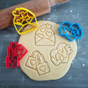 Koekjesvorm | 3-delige set | Liefde - Huwelijk - Verloving - Valentijn | Slotjes - Envelop met hartjes - Love | Uitsteekvorm | Bakvorm | 8cm
