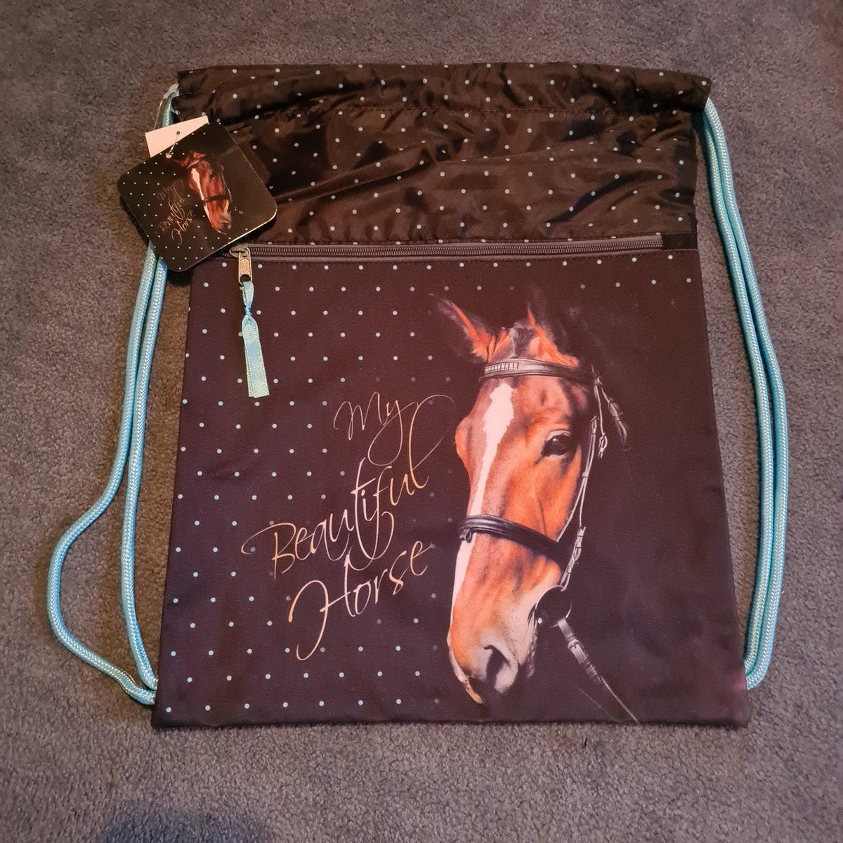 Paarden Sporttas - Bruin Paard - Gymtas - Zwemtas - Paarden - Tas - Rugzak - Paardensport - Sport - Bruin - Zwart - Wit - Grijs
