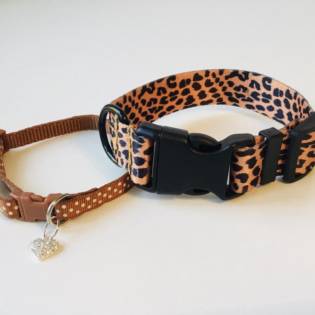 Hondenhalsband Panterprint - 2 stuks - Duo Pack - Polyester - Halsband Met Bedel - S - Kleinere honden - 18-31 CM Halsbreedte