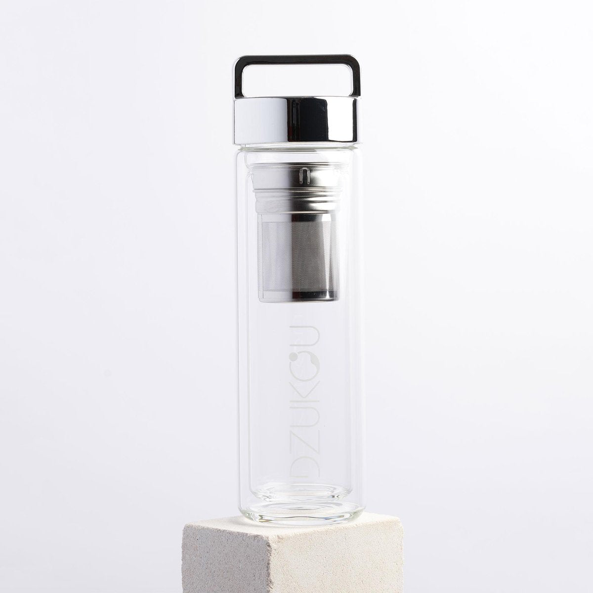 Dzukou - Theeglas met Filter - Waterfles met Fruit Filter - Thermosfles met Zilveren Dop - 425 ml Dubbelwandig Glazen Waterfles - Theefles - Duurzame en Milieuvriendelijke Theebeker voor onderweg – Luchtdicht en Lekvrij