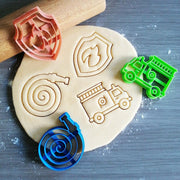 Koekjesvorm | 3-delige set | Brandweer | Brandweerwagen - Brandweerslang - Brandweer embleem | Cookie cutter | Uitsteekvorm | Bakvorm | 8cm