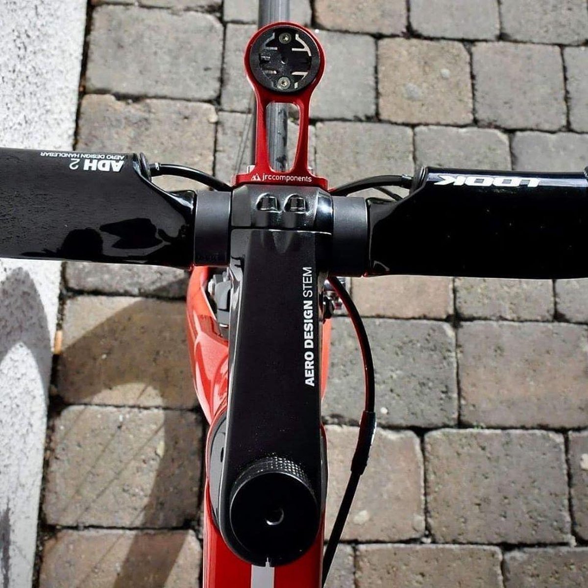 Garmin houder rood - aluminium voorbouw montage - garminhouder - Garmin Edge