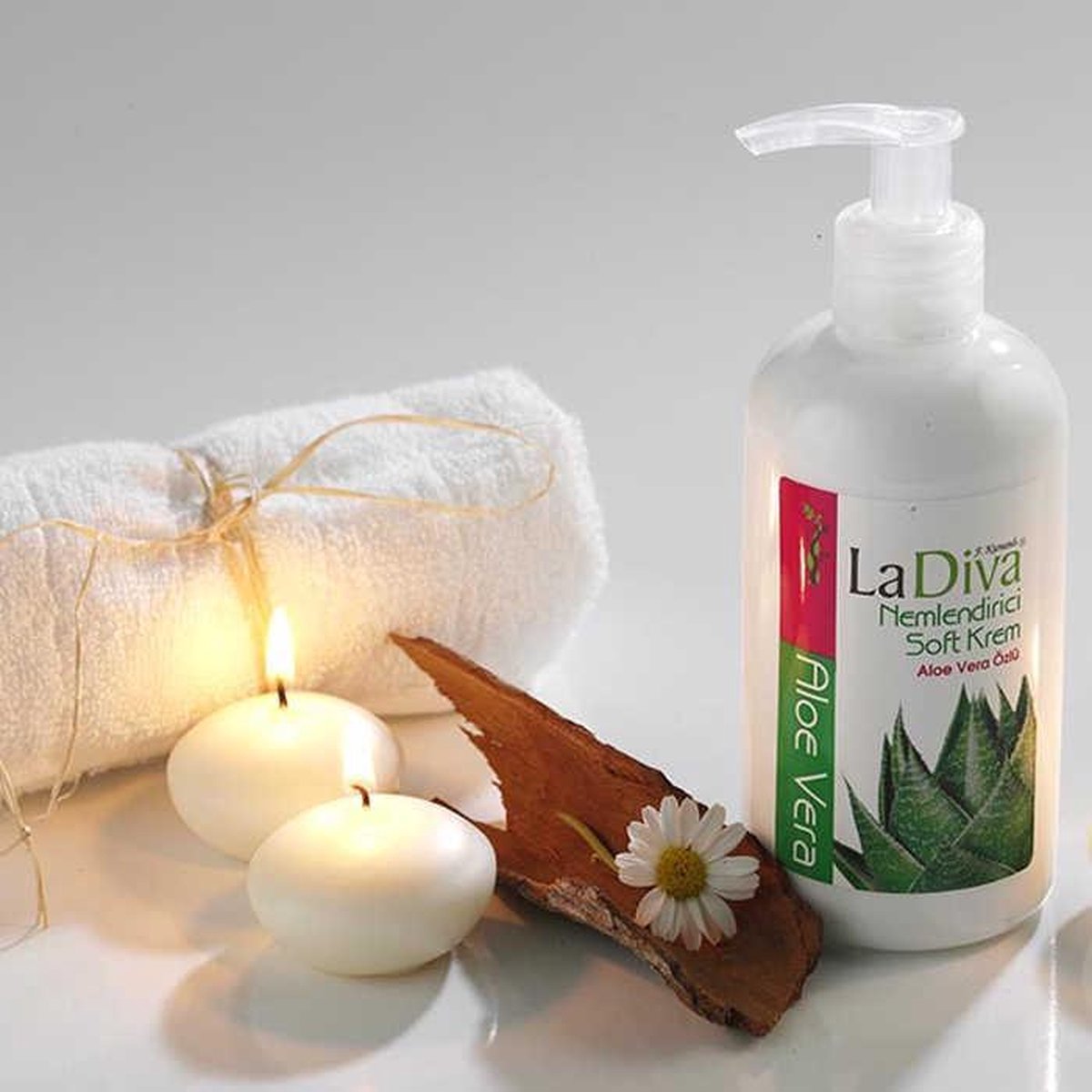 Vochtinbrengende soft crème met "Aloë Vera" 250ml