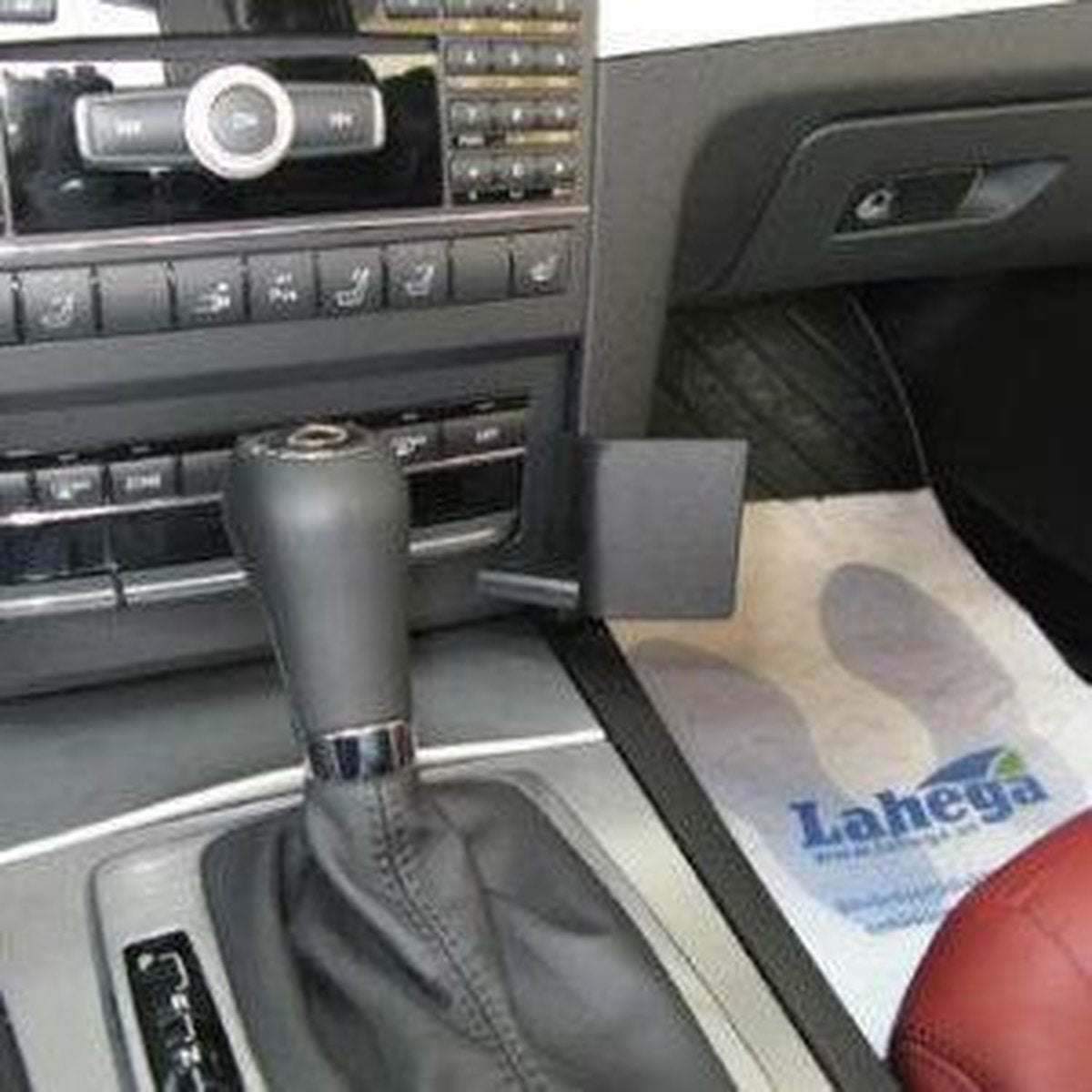 Brodit angled mount v. Mercedes Benz E Class (200-430) Coupé/Convertible 10-