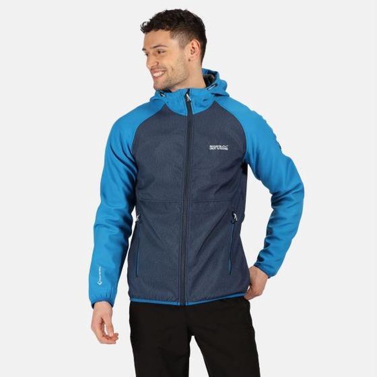 Arec II waterbestendige softshell-wandeljas van Regatta met capuchon voor heren
