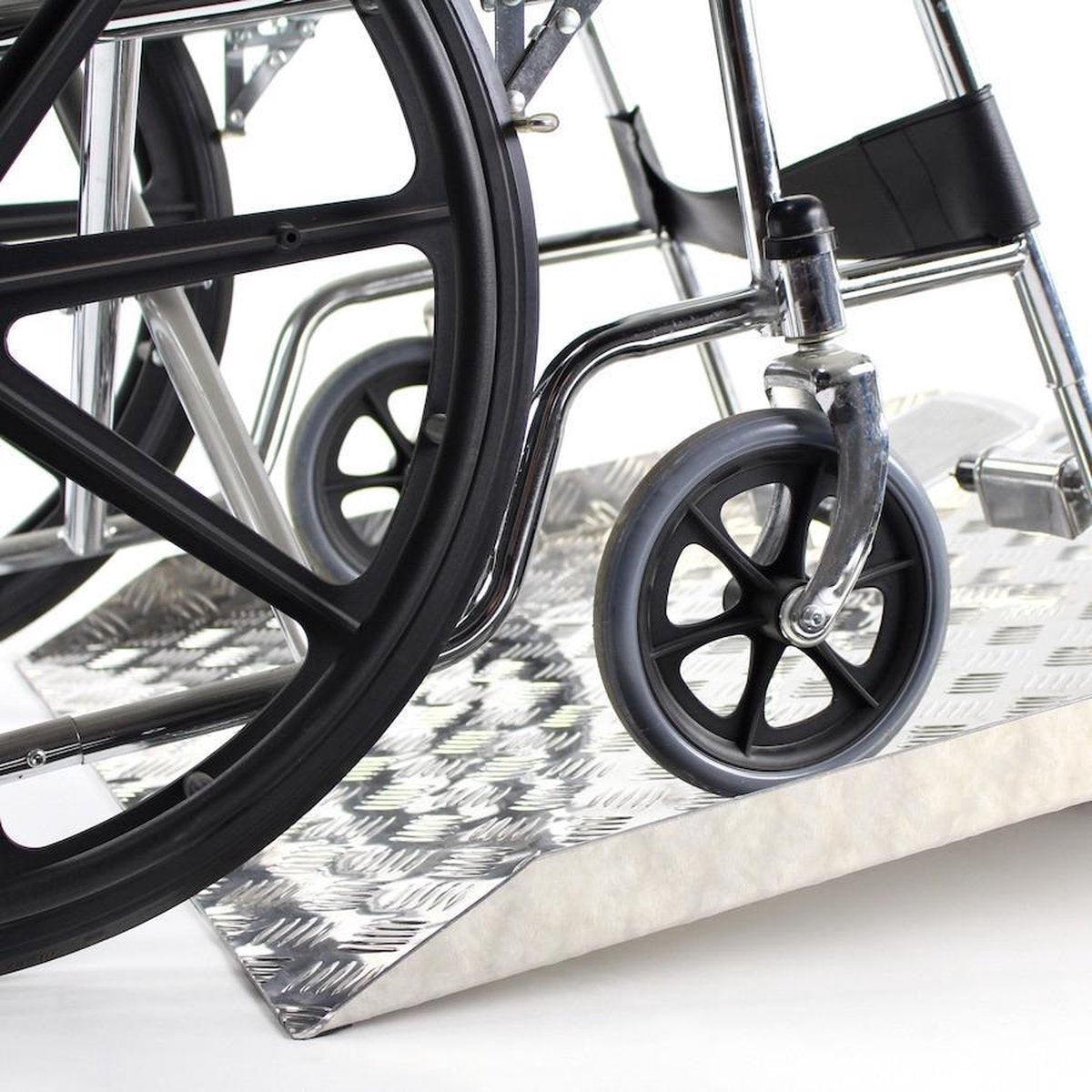 Datona® - Drempelhulp extra sterk 25 - 30 cm rijgoot drempelplaat oprijhelling