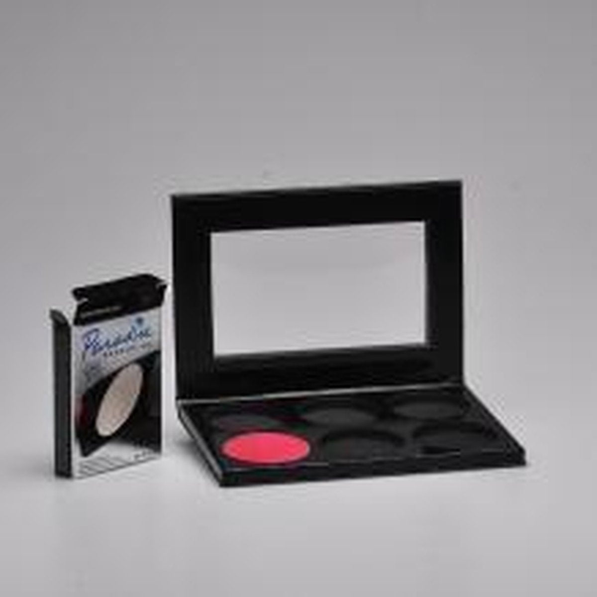 Mehron Paradise Makeup AQ Palet - leeg om zelf te vullen met jouw favoriete 6 kleuren