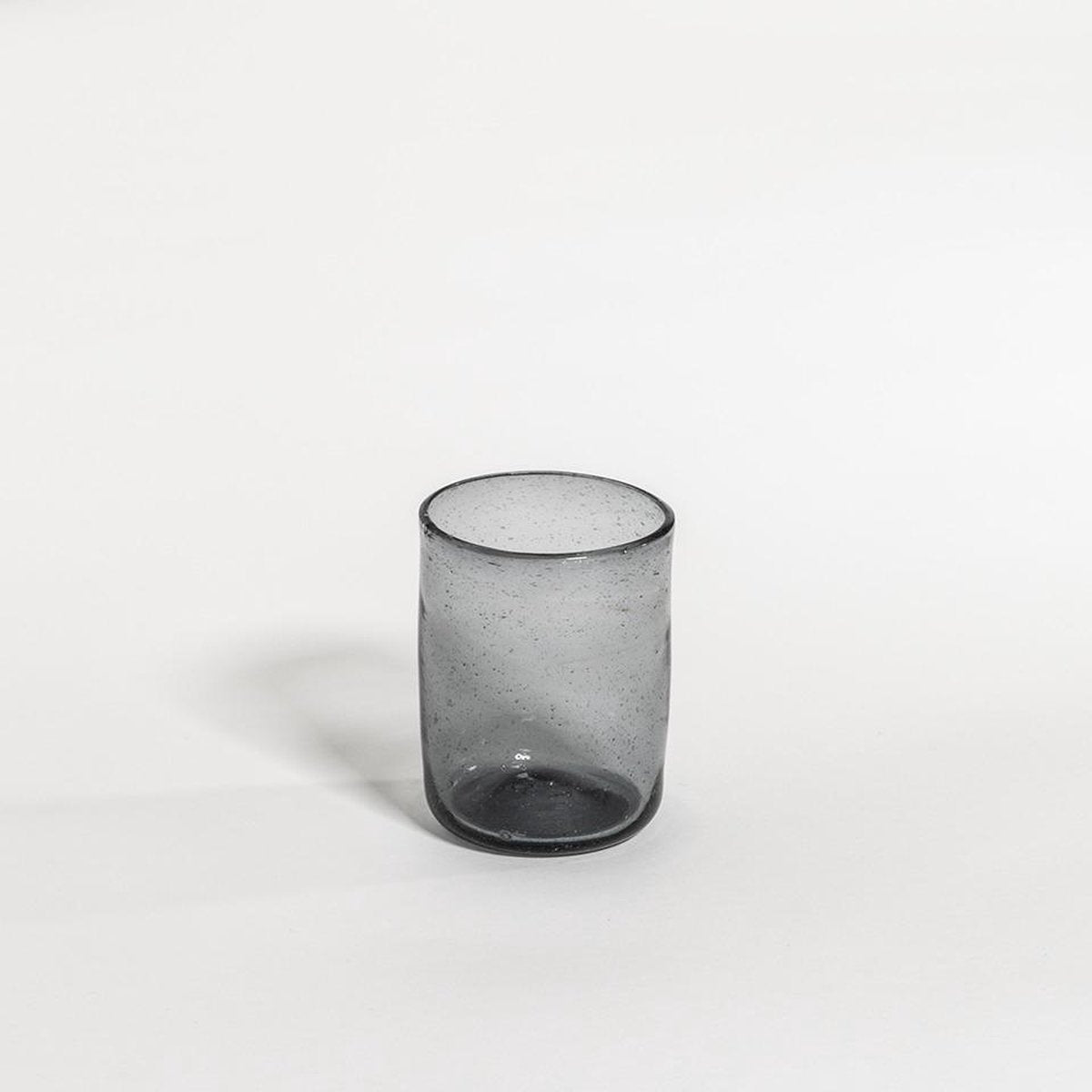The Table bubble - waterglas - Ø 8 - 425 ml - gerecycled glas - grijs
