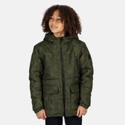 De Perico geïsoleerde jas met capuchon van Regatta voor kinderen jas met waterafstotende afwerking donkergroen kaki camouflage