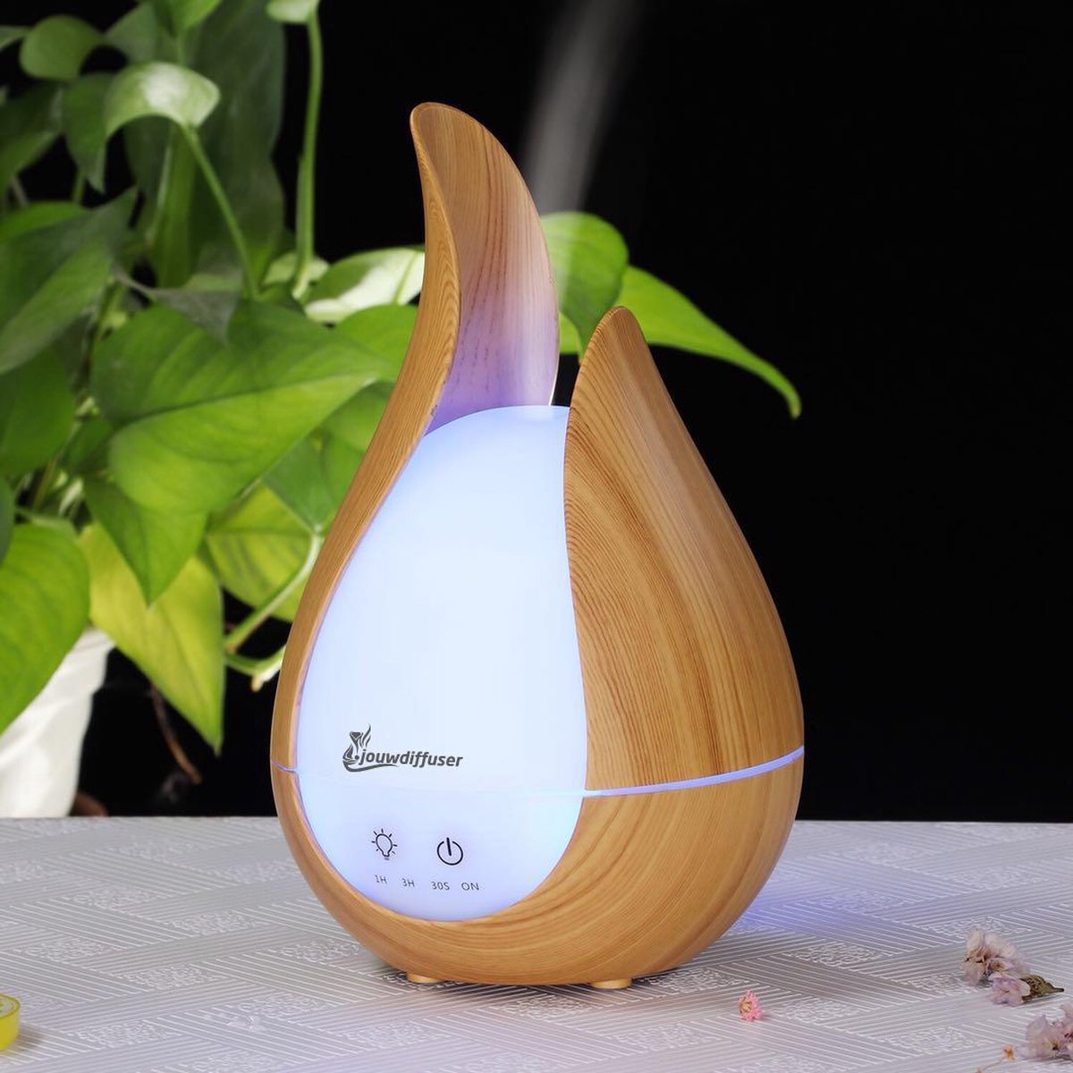 Aroma Diffuser 200ML voor Aromatherapie - Met Afstandbediening - Inclusief 2 Olien - Touchscreen