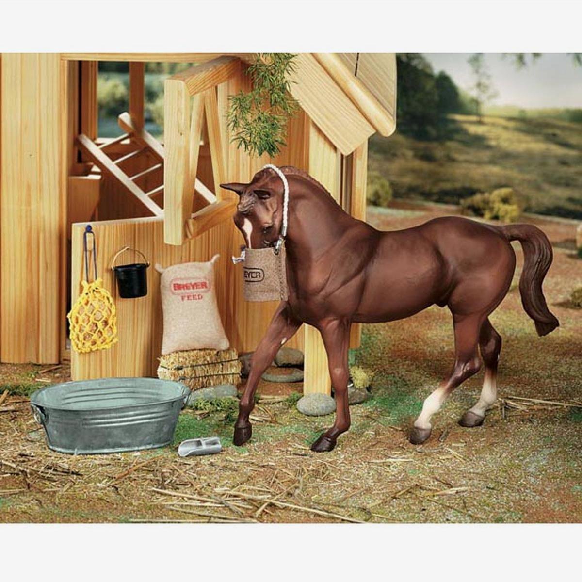 Breyer Traditional (schaal 1:9) - Stable Feeding Set