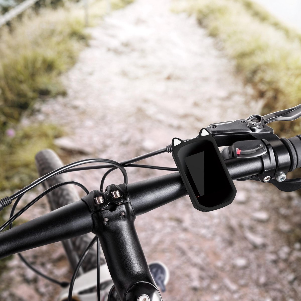 kwmobile hoesje voor Bryton Rider 420 / 320 - Siliconen hoes voor fietsnavigatie in zwart / wit - Kat design