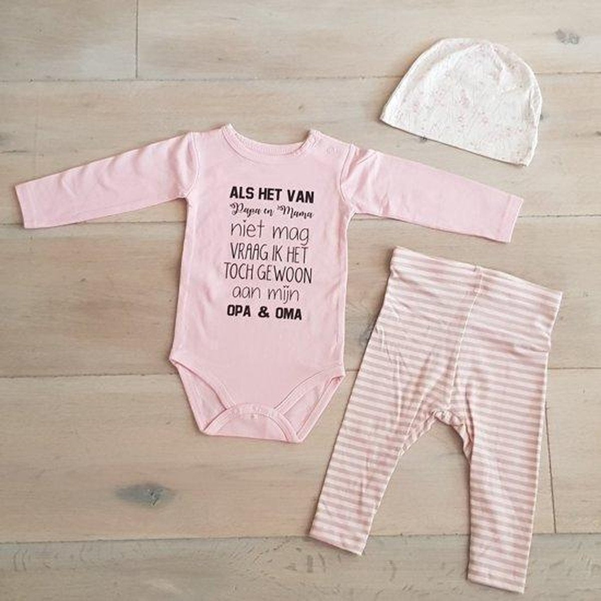 Baby cadeau geboorte meisje jongen set met tekst aanstaande zwanger kledingset pasgeboren unisex Bodysuit |  babykleding Huispakje | Kraamkado | Gift Set babyset kraamcadeau pakje babygeschenk babygeschenkset kraampakket