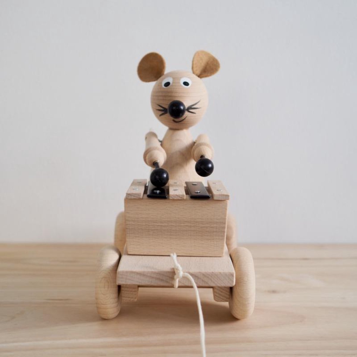 Sarah & Bendrix Trekspeelgoed Hout "Edgar"