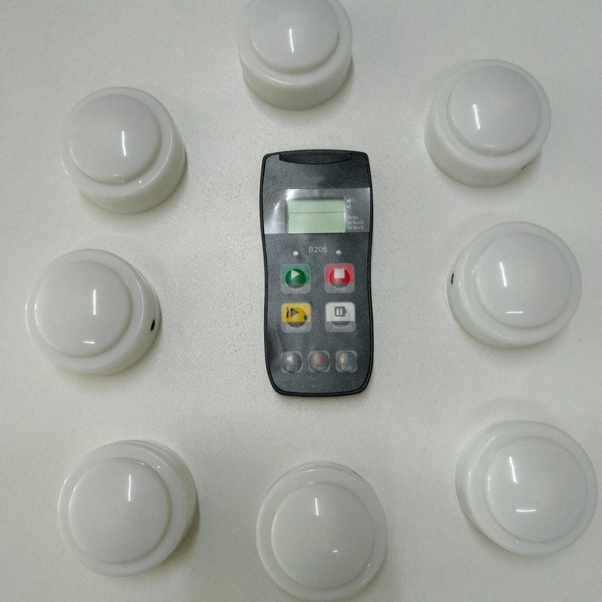 QuizXpress - Octobuzzy draadloos quiz buzzer systeem met 8 drukknoppen - Oplaadbaar