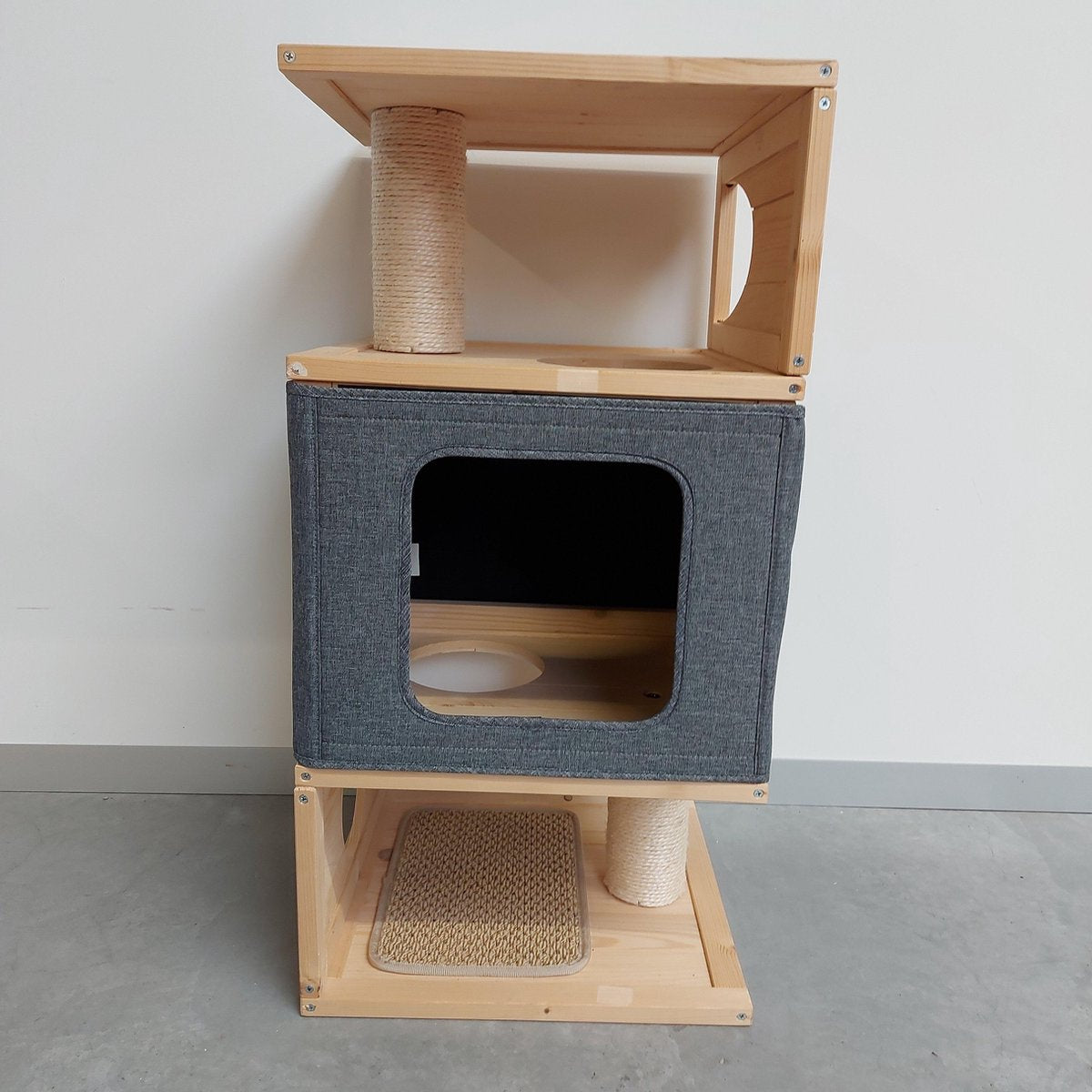 Kennel Design Krabpaal - 40 x 40 x 80cm