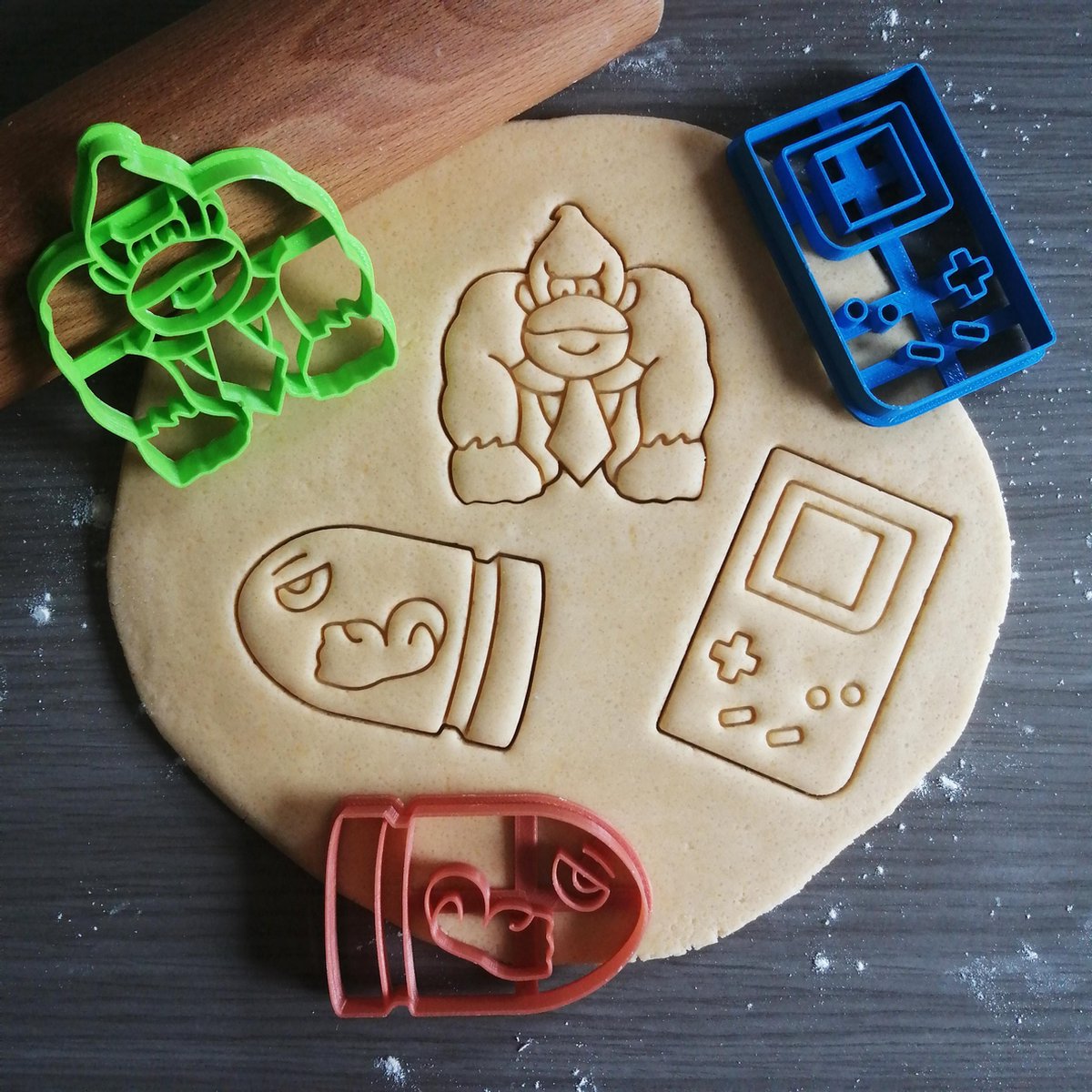 Koekjesvorm |3-delige set | Retro Gaming | Game box - Aap - Kanonskogel | Cookie cutter | Uitsteekvorm | Bakvorm | 8cm