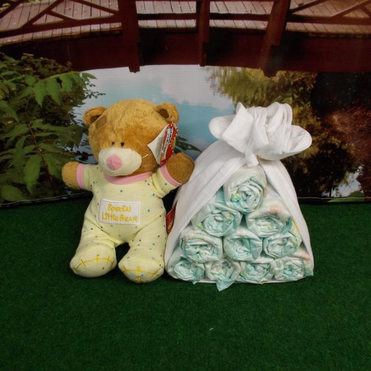 pampertaart/luiertaart cadeau beertje met pakje