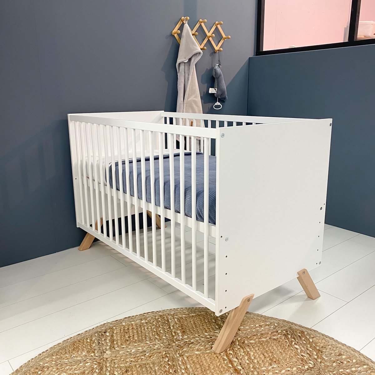 Cabino Baby bed Mati met Verstelbare bodem Wit 60 x 120 cm
