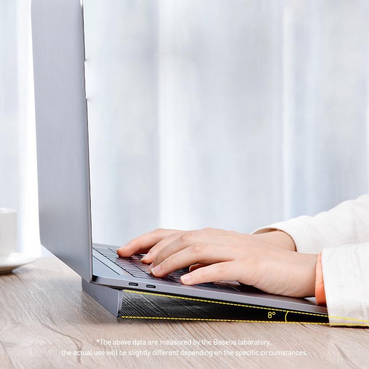 Verstelbare Laptopstandaard - Aluminium - Verstelbaar en Opvouwbaar - Ergonomische 11/13/17'' Inch - Laptopstandaard - Geschikt voor Macbook/Laptops/IPad/Tablets- Lichtgewicht Standaard - 8° graden Helling  - Zilver