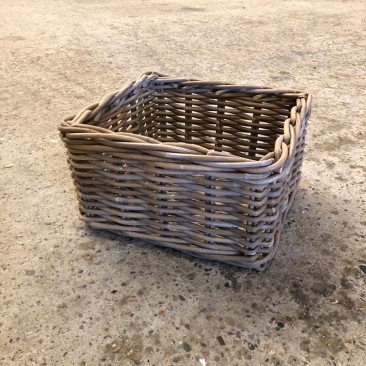 Opbergmand 38x40x23 in Grijs Rotan