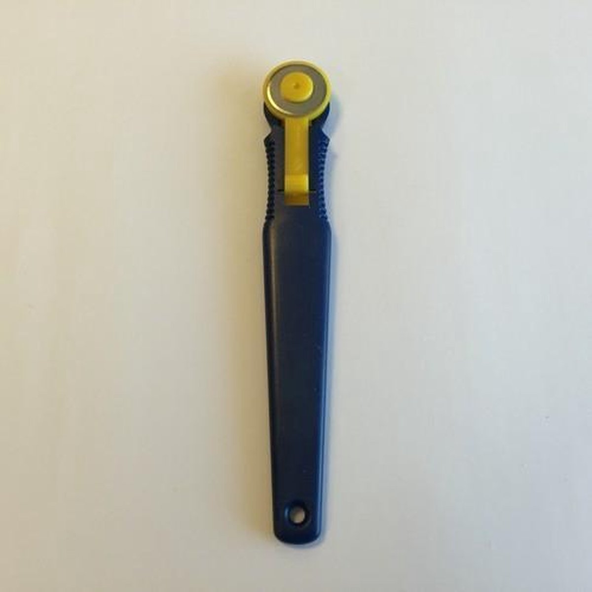 Rotary cutter met 18 milimeter mes 12411-1113
