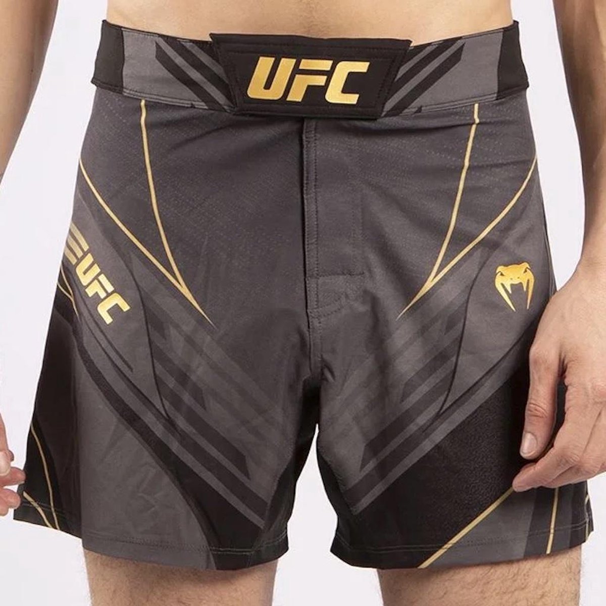 UFC x Venum Pro Line Heren Fight Shorts Champion Kies hier uw maat Venum Fight Shorts: XS - Jeansmaat 30