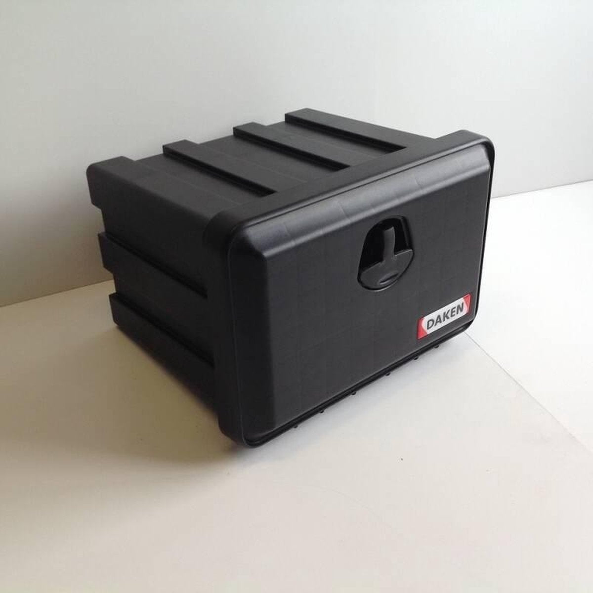 Kunststof opbergkist/Disselbak PVC 500x350x400 met 1 slot
