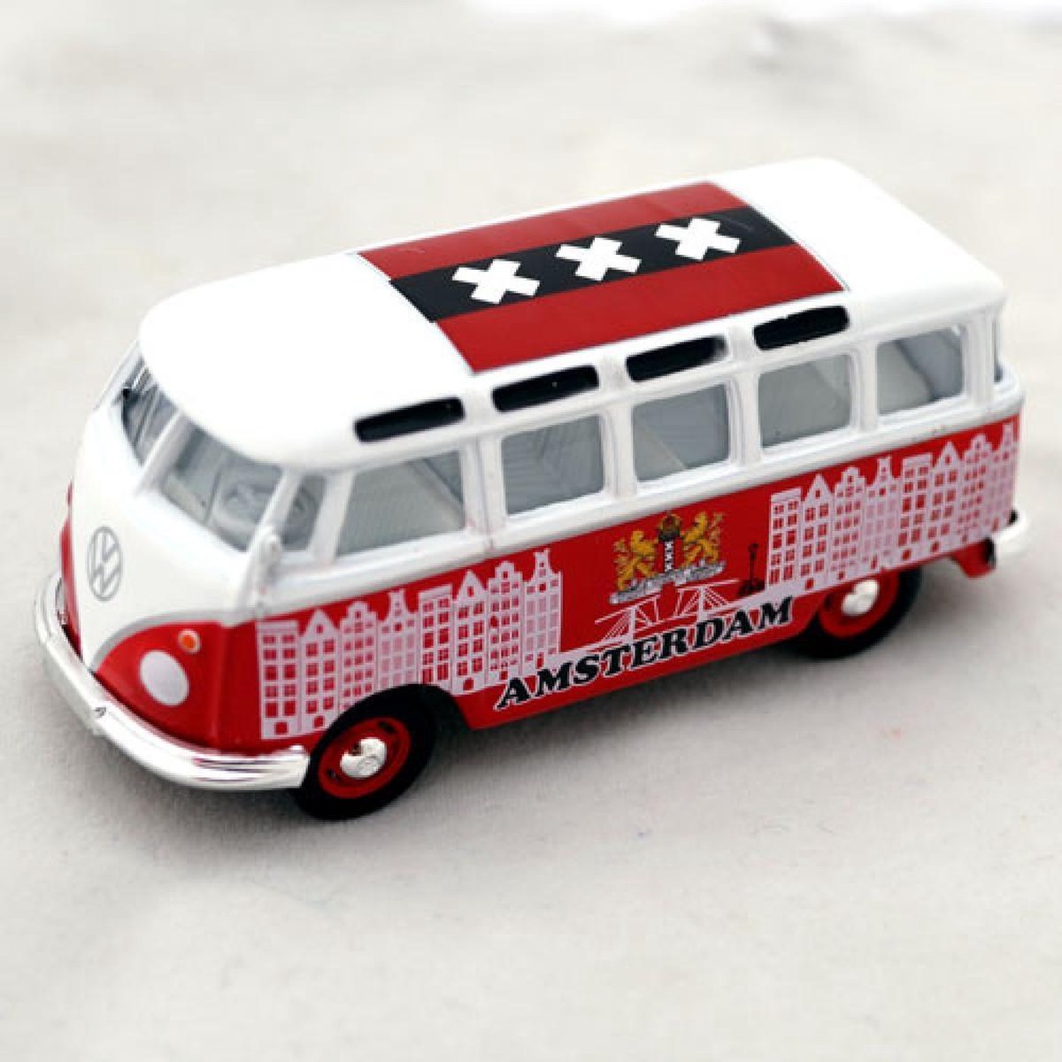 Miniatuur Volkswagen Busje Amsterdam - schaalmodel 1:64 - Greenlight collectibles.