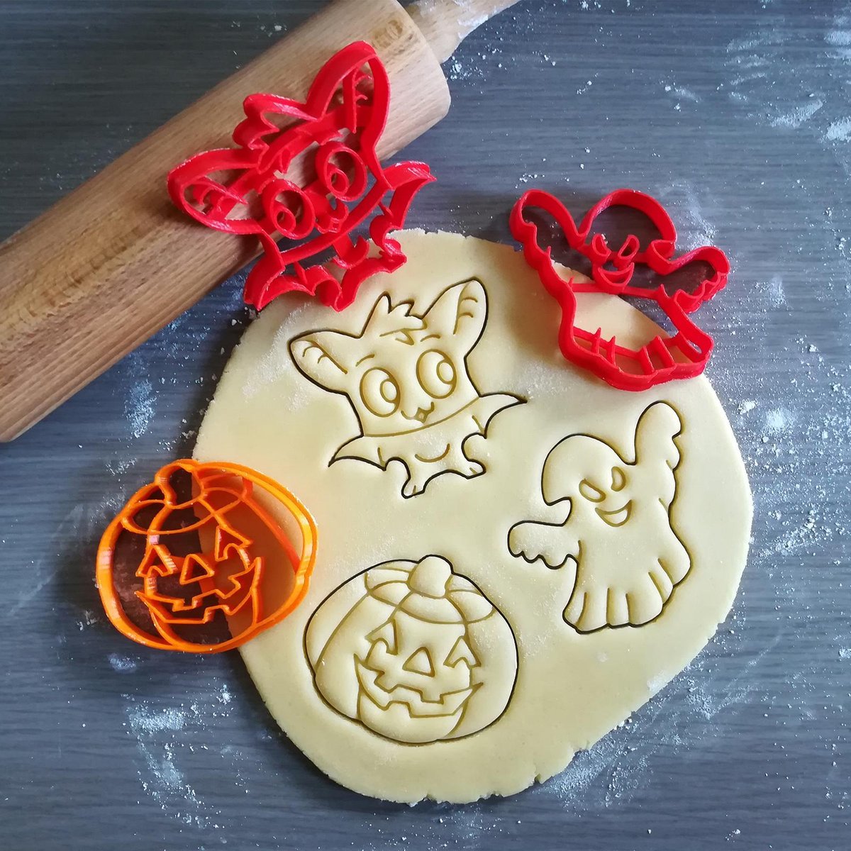 Koekjesvorm | 3-delige set | Halloween | Pompoen - Spookje - Vleermuis | Cookie cutter | Uitsteekvorm | Bakvorm | 8cm