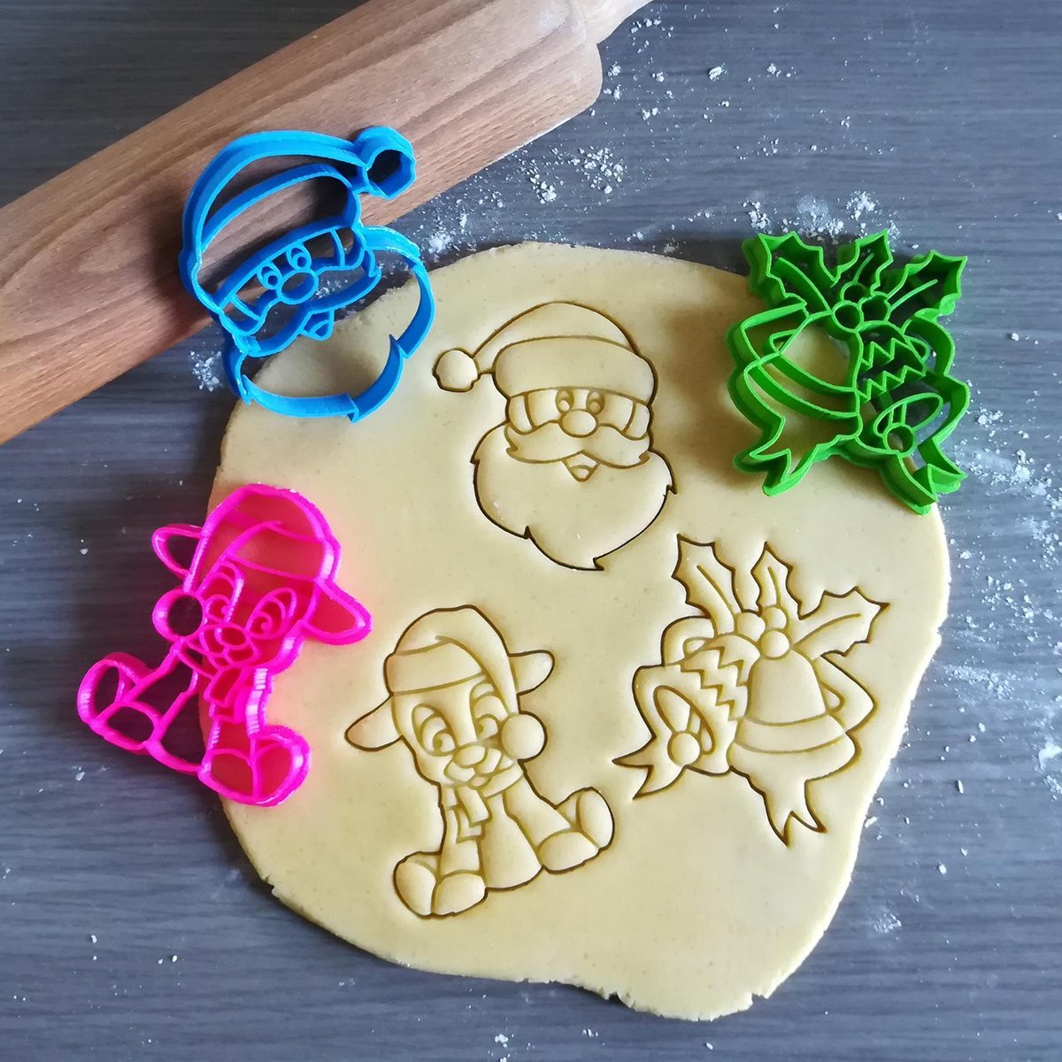 Koekjesvorm | 3-delige set | Kerstmis | Kerstman - Kerstklokken - Rudolf | Cookie cutter | Uitsteekvorm | Bakvorm | 8cm