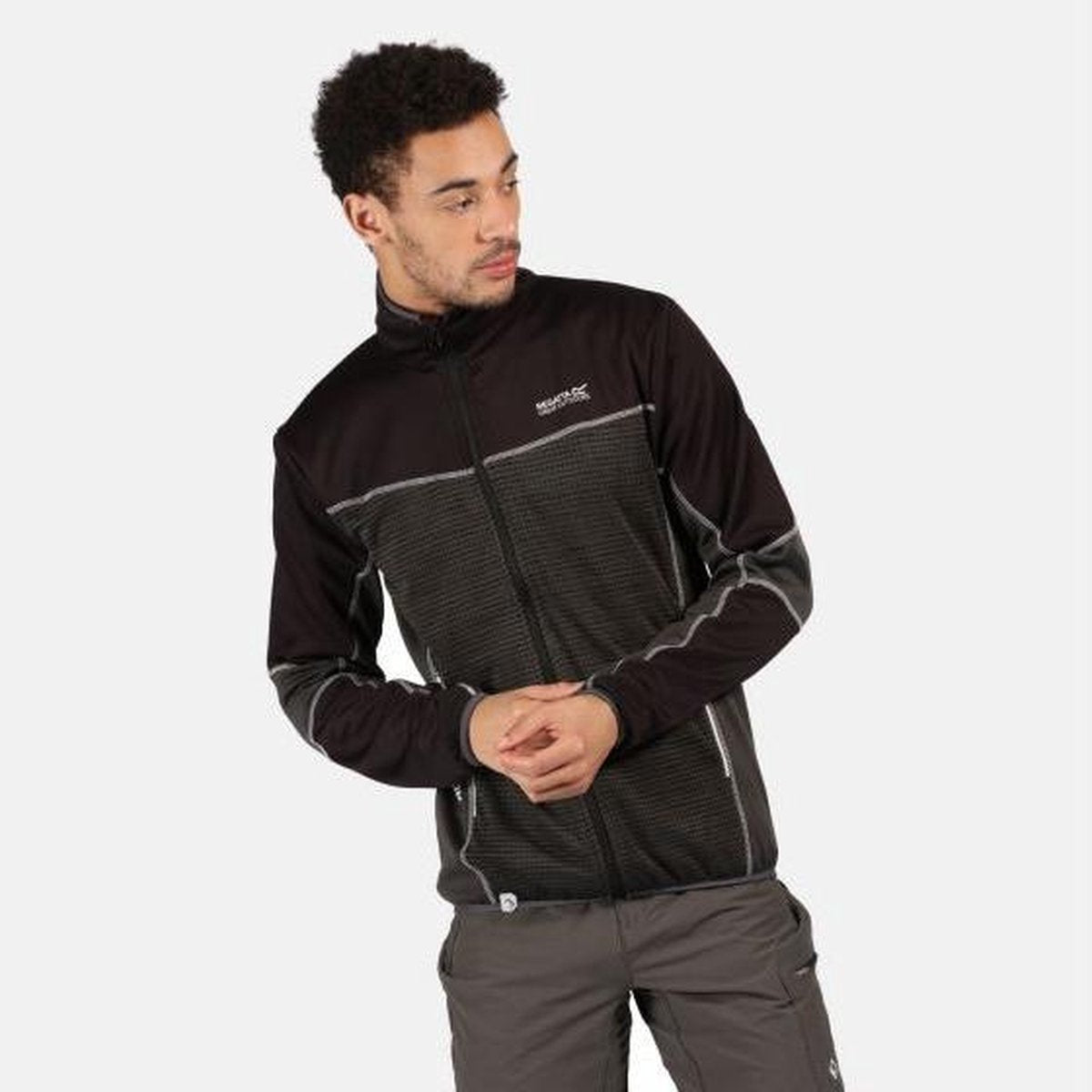 Yare III softshell stretch tussenlaag met rits over de volle lengte van Regatta voor Heren
